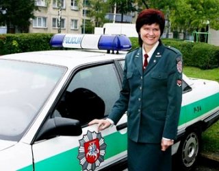 Policijos  pareigunė.