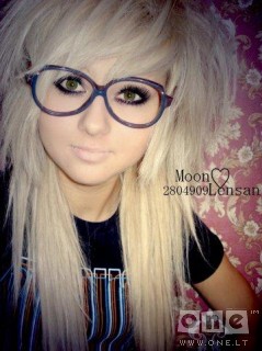 Moon  need<3