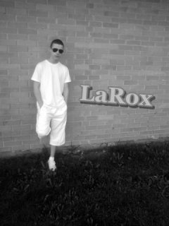 LaRox`