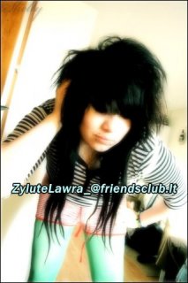 Zyluteee  [Emo]  Laura*