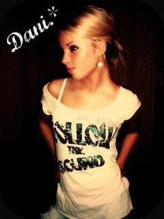 Danielė.*            |  D♥?  |