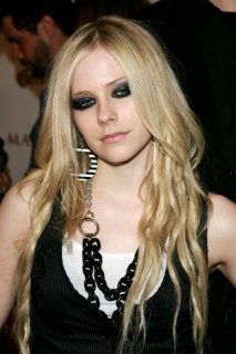 avril  >>  ;pp