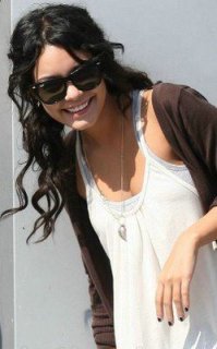 vanessos  hudgens  fanai♥