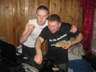 DJ  GITUKAS)  kvieskit  paneles=)