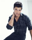 Taylor  Lautner