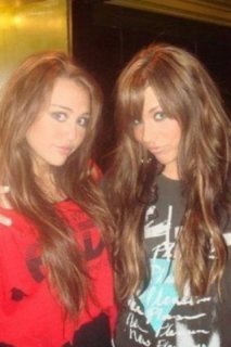 Mandy  and  Miley    Fan  page