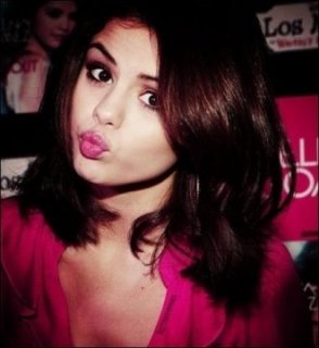 Selly♥                                  Love  ya