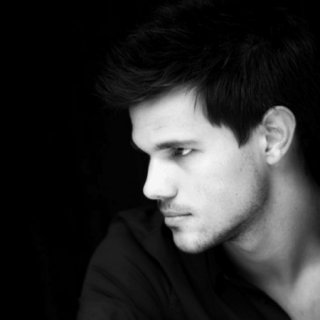 Taylor  Lautner