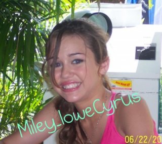 Milerz  Cyrus  ;)