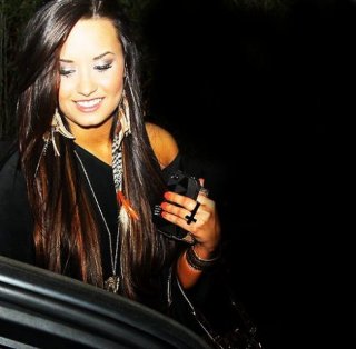 Demi  '  ♥