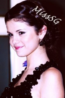 Selena  FAN  PAGE