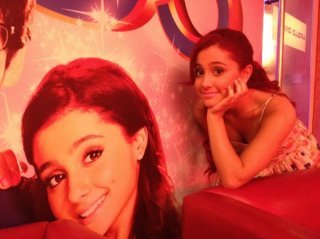 ArianaGrande.♥