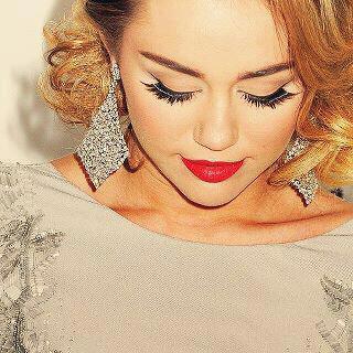 Miley                Fan's  page  !  ♥