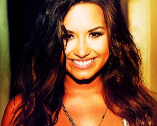 Demetria  Lovato  :)