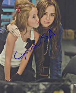 Miley  Cyrus  Fan  Club  ;**