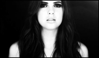 Shelley  Hennig