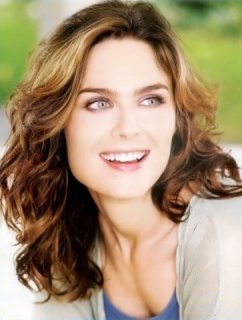 Emily  Deschanel  Real