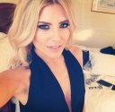 Miss  Mollie  King  ✔